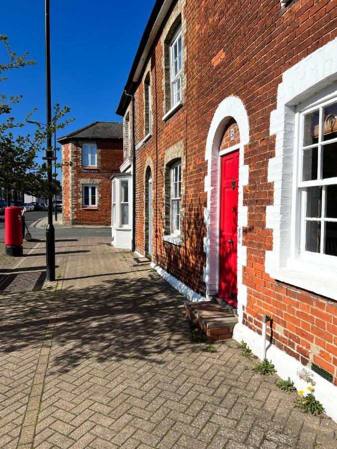 The Tower, 1 Bed 1850'S Tiny House Villa Maldon Exterior photo